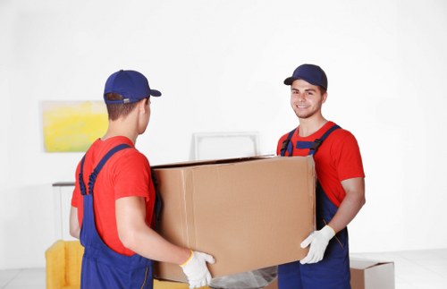 Removal van service for Fulham homes and flats