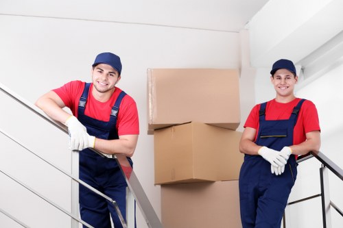 Packing and furniture loading support for a Fulham home move