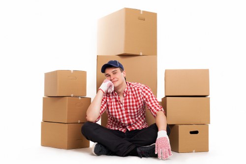 Local removal truck hire supporting a flat move in Fulham